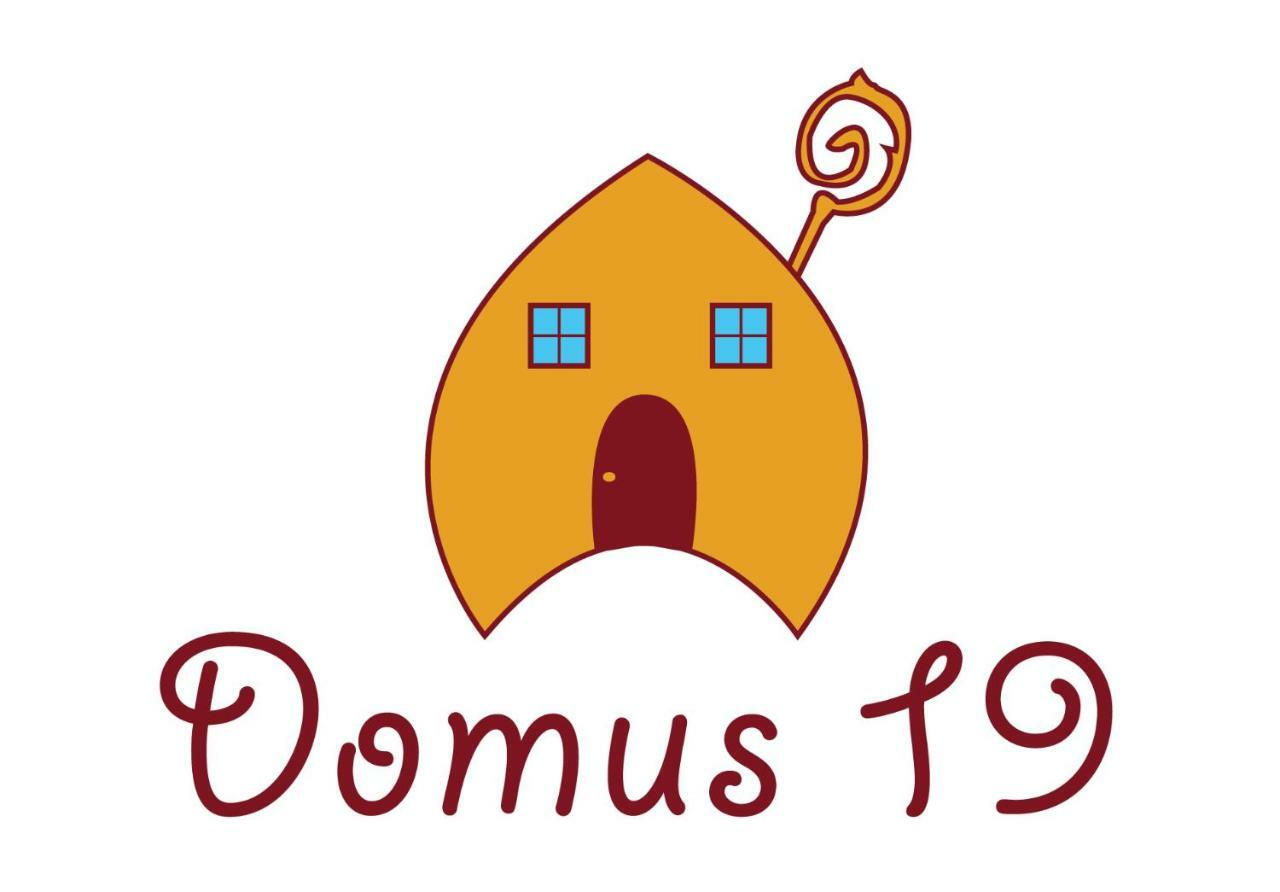 Hotel Domus 19 Neapel Exterior foto